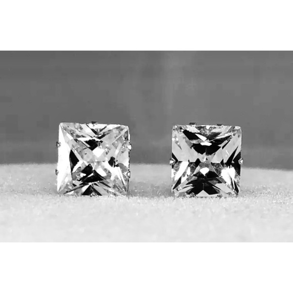 Hypoallergenic Stainless Cubic Zirconia Earrings 8mm NEW - Picture 3 of 10
